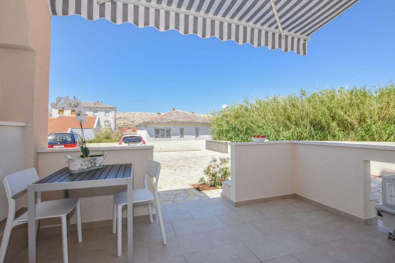 Villa Magena - Luxury Apartments In Pag Center Pag Town Exterior photo