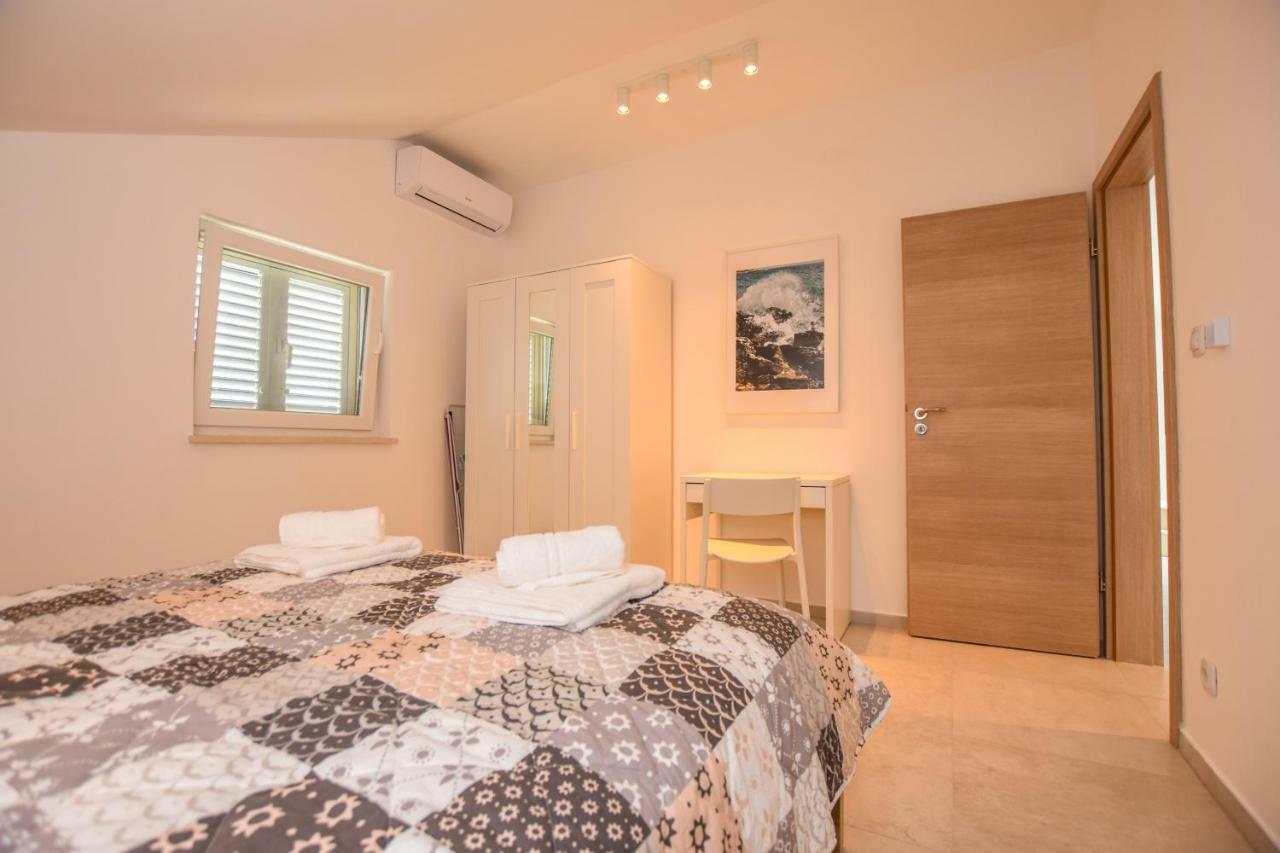 Villa Magena - Luxury Apartments In Pag Center Pag Town Exterior photo