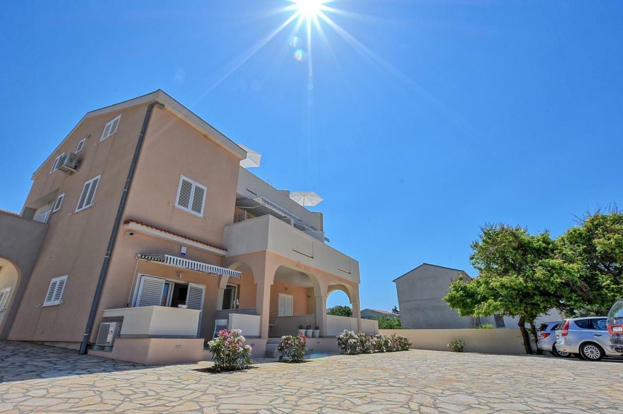 Villa Magena - Luxury Apartments In Pag Center Pag Town Exterior photo