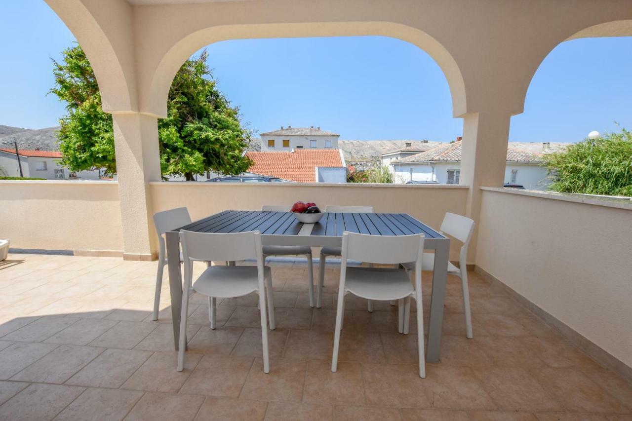 Villa Magena - Luxury Apartments In Pag Center Pag Town Exterior photo